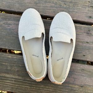 Sanuk Slip On Comfy Loafers | Size 8